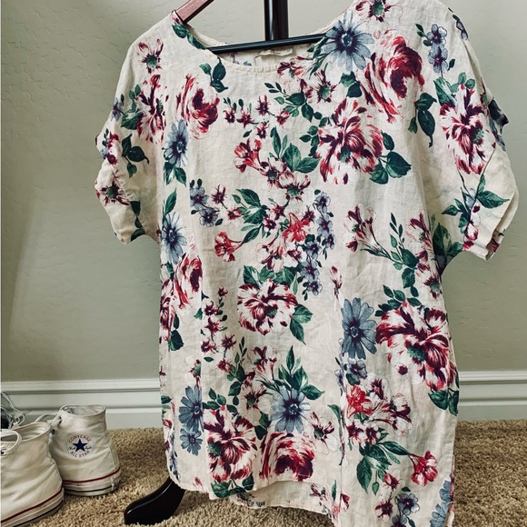 Bellambia | Italian Linen Floral Top - Picture 1 of 6